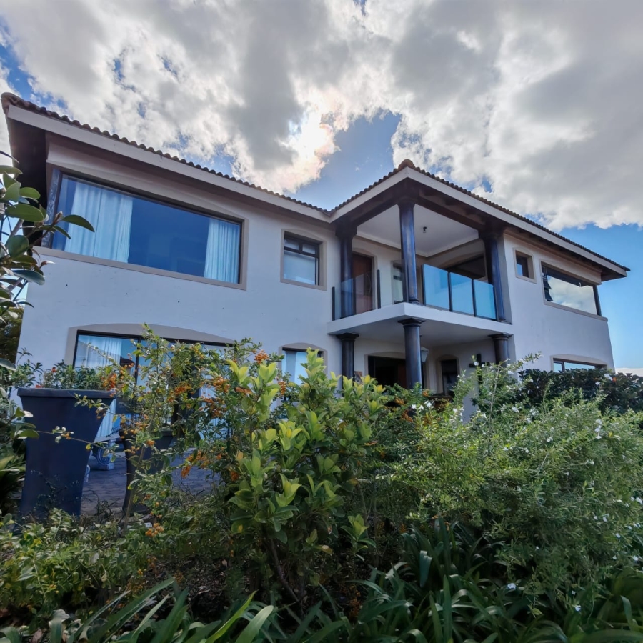 5 Bedroom Property for Sale in Avonddans Western Cape